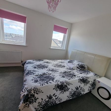 Kingsize Room Close To The A30 Camborne Pool Zewnętrze zdjęcie